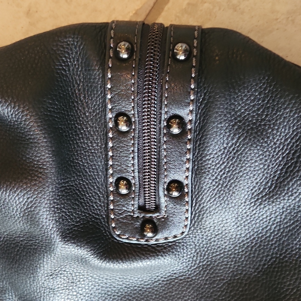 Giani Bernini black genuine Pebble leather with 2 side pockets shoulder bag - Picture 5 of 17